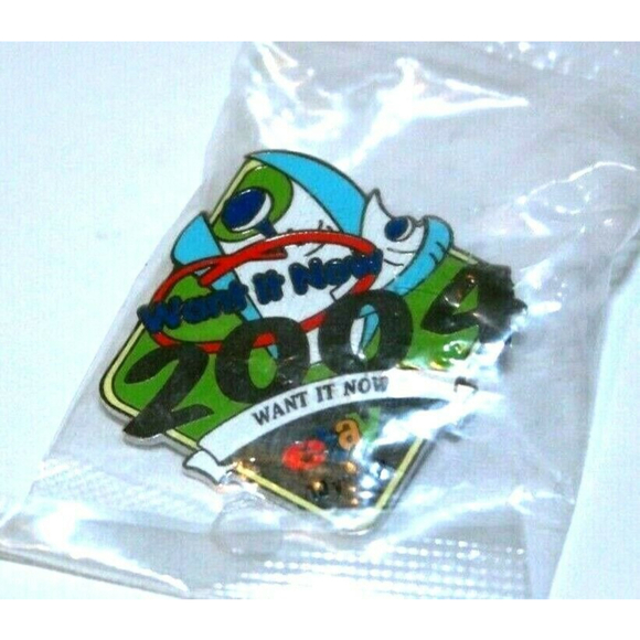 2004 eBay Want It Now 10 years Enamel Pin New 1/2"  Brand New in Sealed Package - Picture 1 of 2